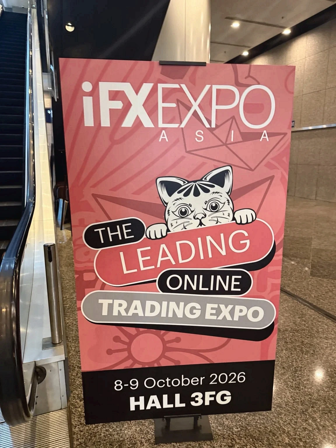 iFX EXPO Asia 2026の歓迎看板とHall 3FGの案内